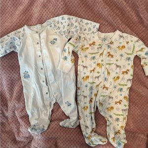 Kissy Kissy Onesie bundle, 6 to 9 months